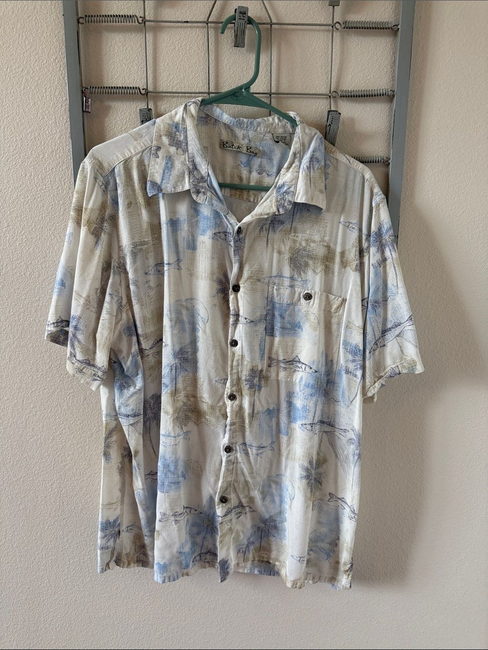 Men's Vintage Batek Bay Size XL Shirt